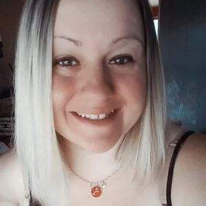 Meet your Posher, Kayla guthrie